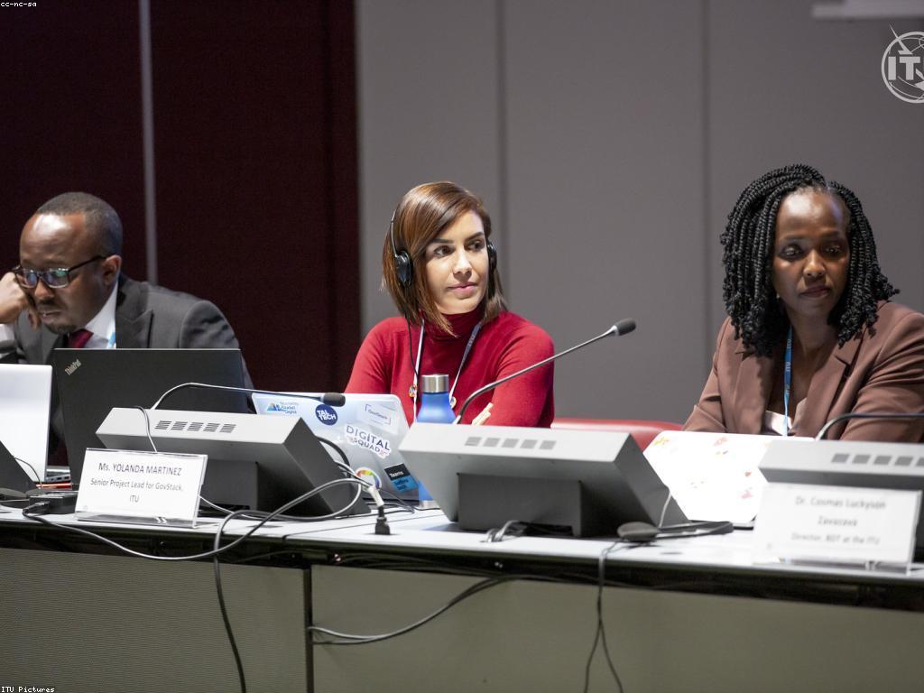 ការអភិវឌ្ឍន៍អាជីពនៅក្នុងសង្គមខ្មែរ