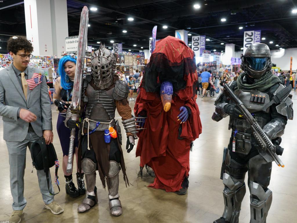 យុទ្ធសាស្ត្រសម្រាប់ការប្រកួត និង ការស្នាក់នៅ