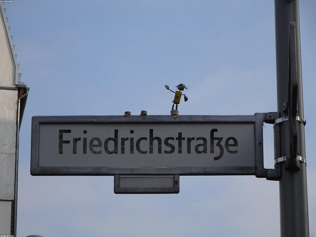 មិត្តភាពថែមទៀត: ការចងក្រងអារម្មណ៍នៃមិត្តភាព